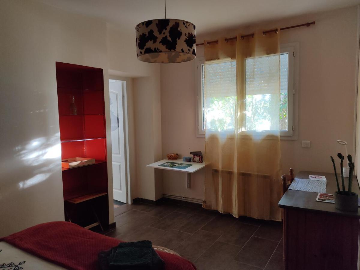 Chambre privée avec parking Nîmes Esterno foto