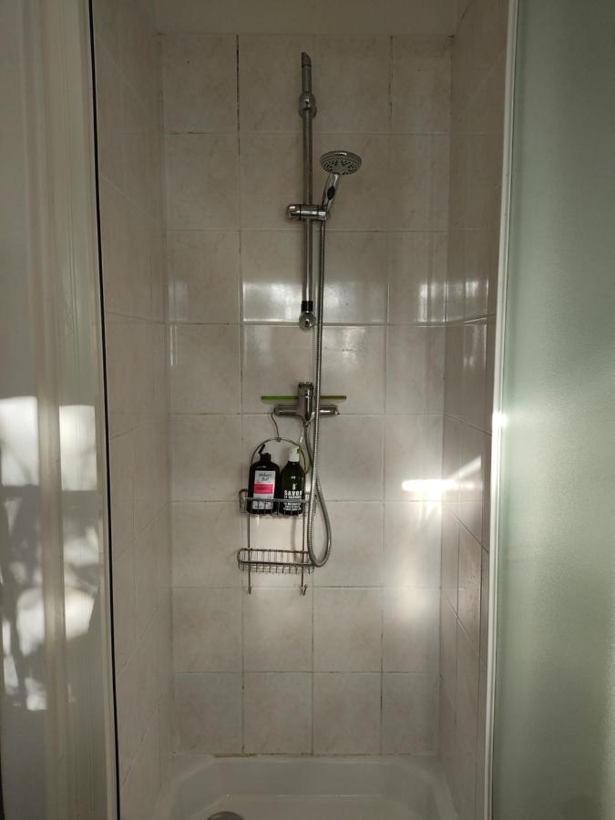 Chambre privée avec parking Nîmes Esterno foto