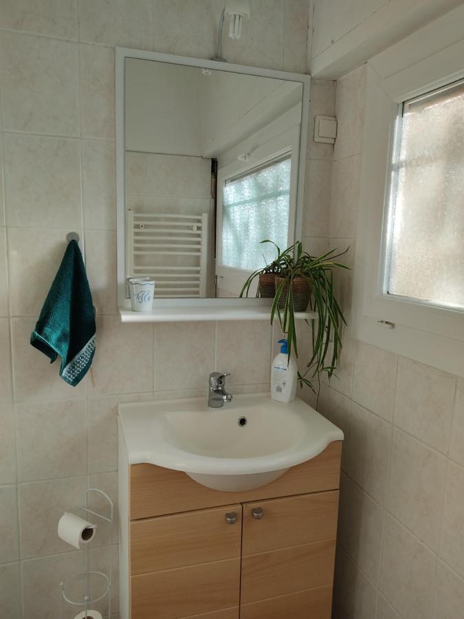 Chambre privée avec parking Nîmes Esterno foto